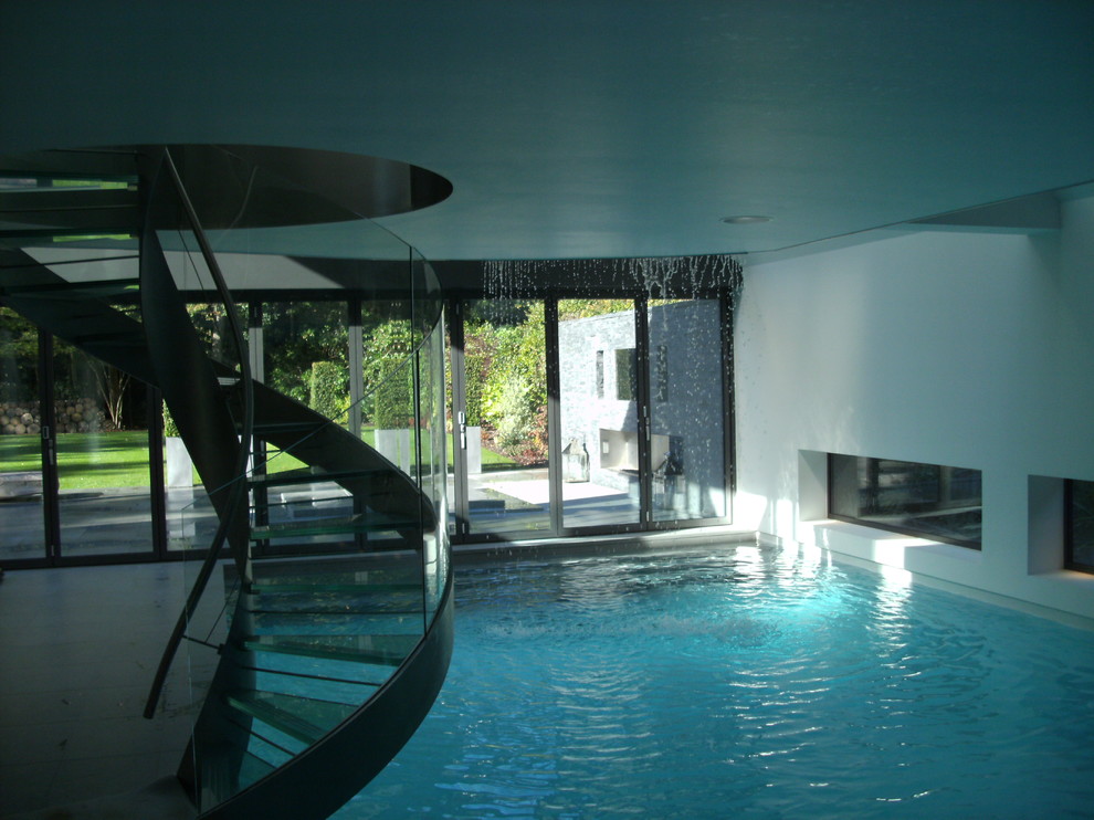 Design ideas for a contemporary pool in London.
