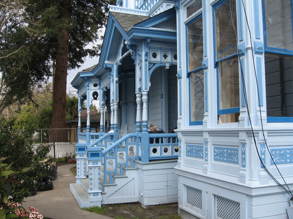 Traditional exterior in San Francisco.