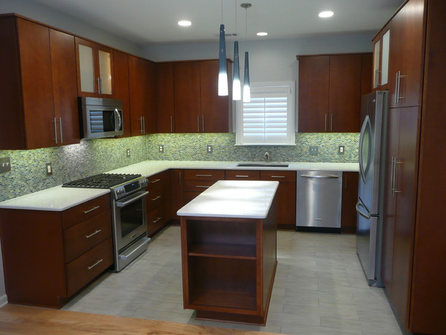 Transitional style kitchen transitional