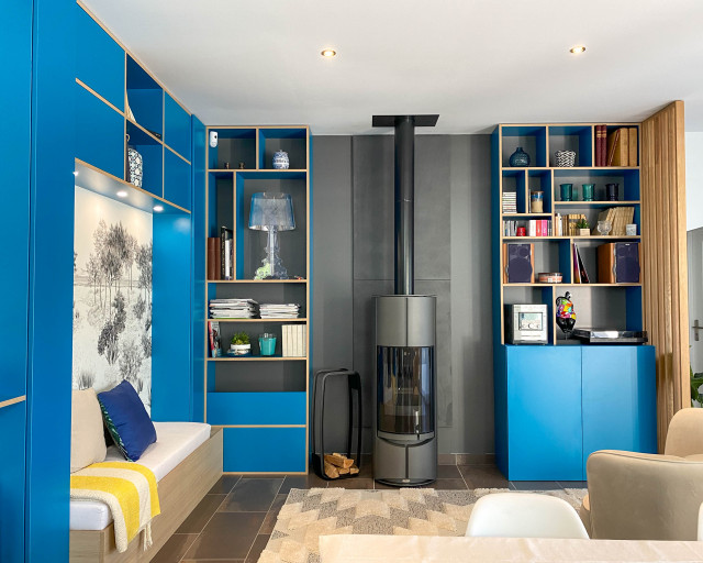 Biblioth&egrave;que Bleue contemporary-vardagsrum