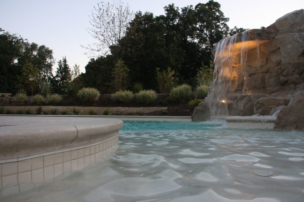 Example of a transitional pool design in Cedar Rapids