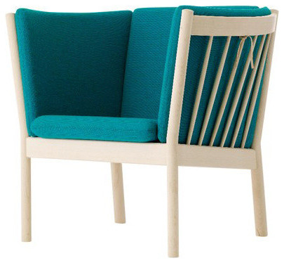 J146 Easy Chair