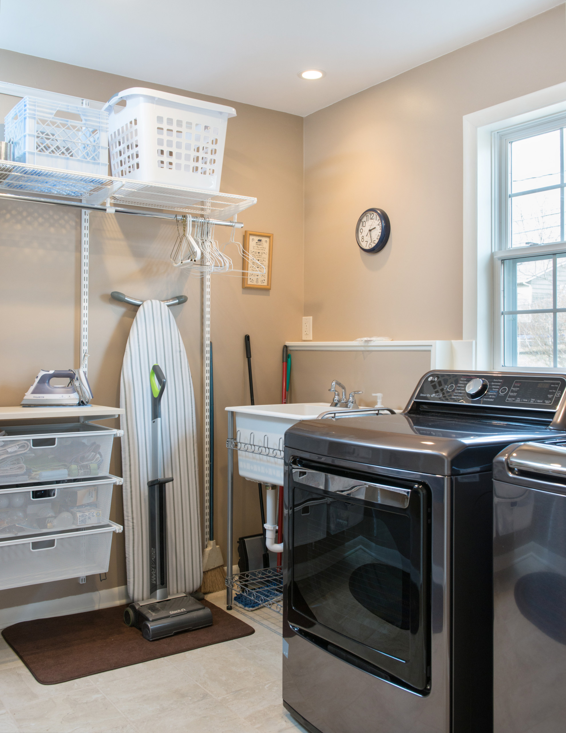 Kitchen and Laundry Addition