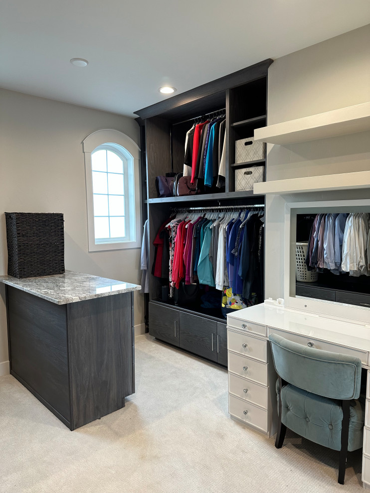 Kissing Camels Custom Closet Cabinets