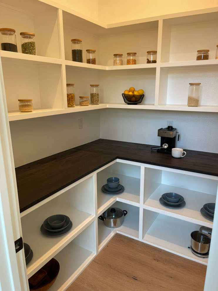 2022 Street of Dreams- Pantry Shelving