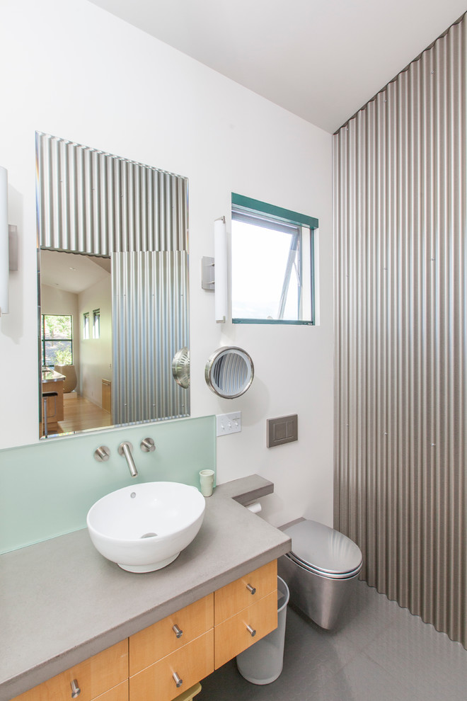 Design ideas for a contemporary bathroom in San Francisco.