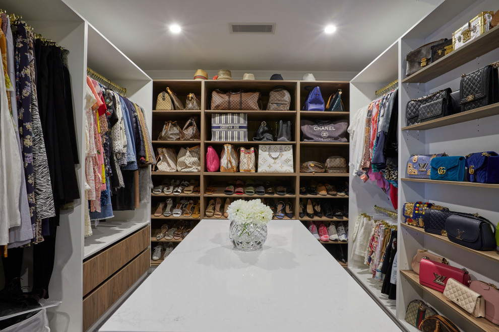 This is an example of a transitional storage and wardrobe in Gold Coast - Tweed.