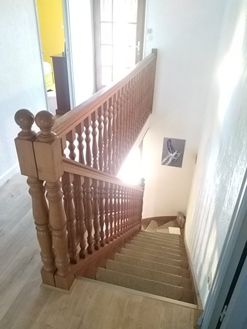 Modernisation d'un escalier traditionnel en bois