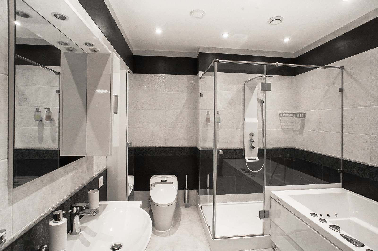 Черно-белые ванные комнаты. Проекты 2012 - 2013 г. Санкт-Петербург.