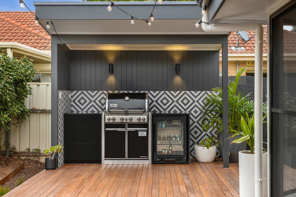 Photo of a contemporary terrace in Adelaide with a bbq area.