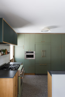 West View Mid Century Modern Green Kitchen - Midcentury - Kitchen - Los ...