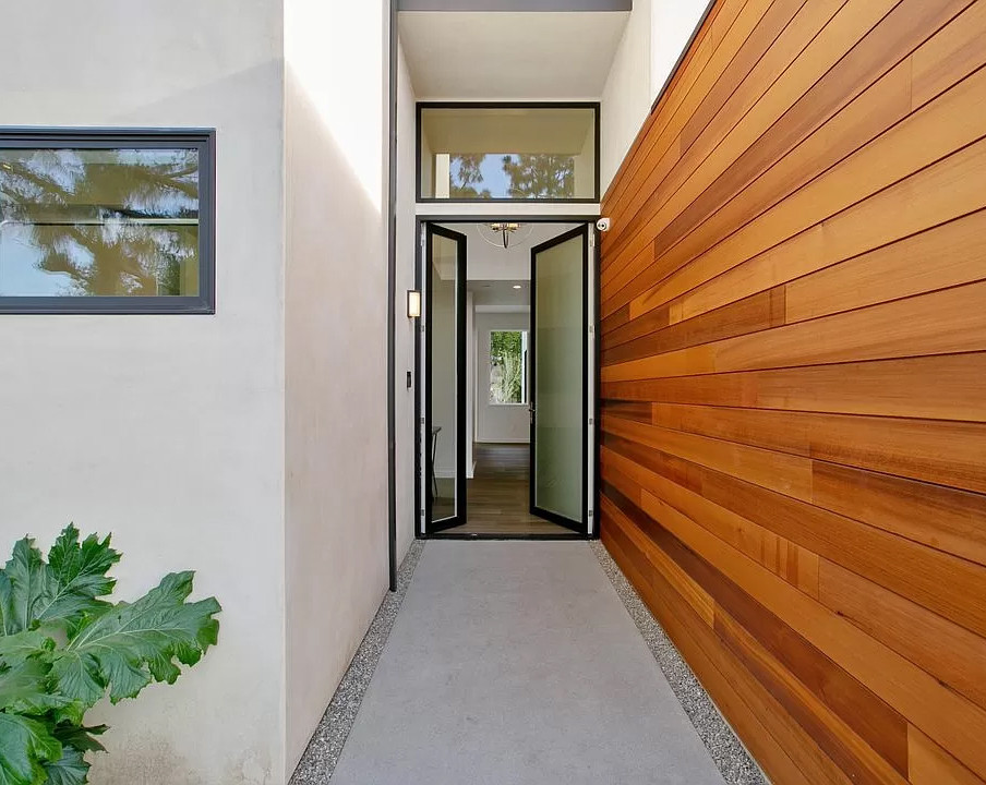 Stunning cedar-sided entry way.