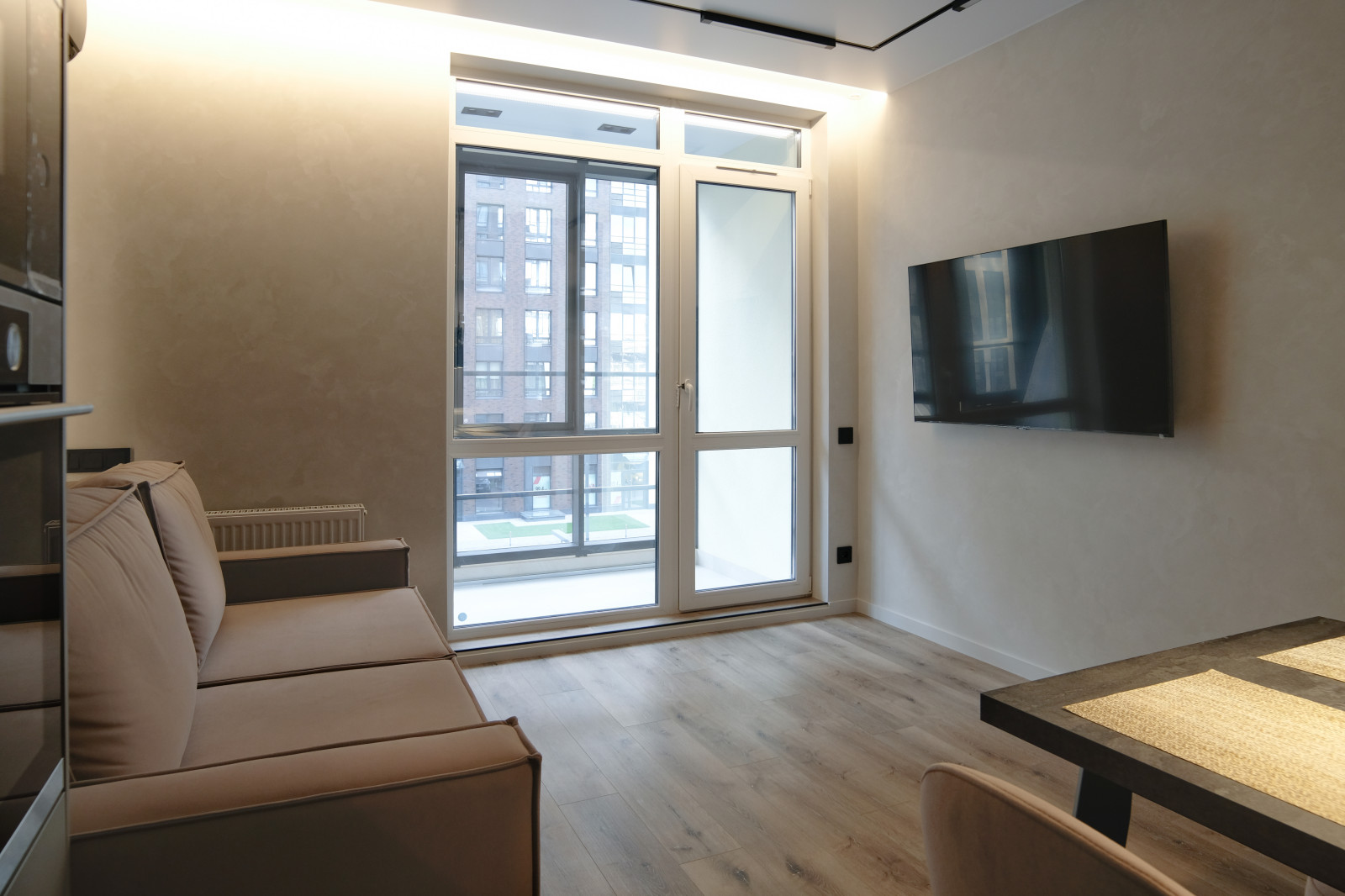 Квартира с дизайнерским ремонтом и освещением