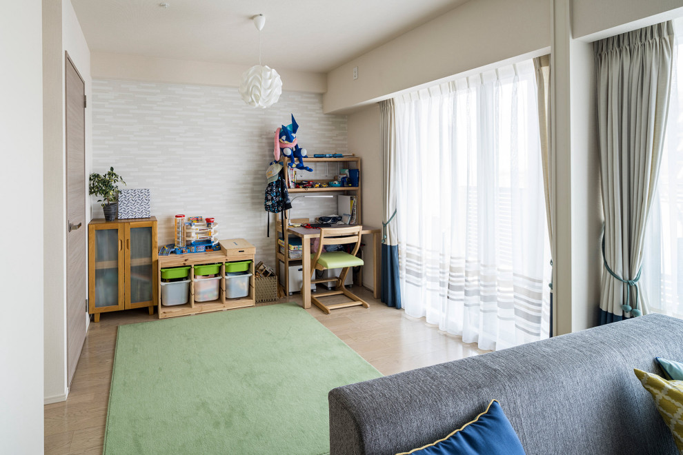 他の地域にある中くらいな北欧スタイルのおしゃれな男の子の部屋 (男の子用) の写真