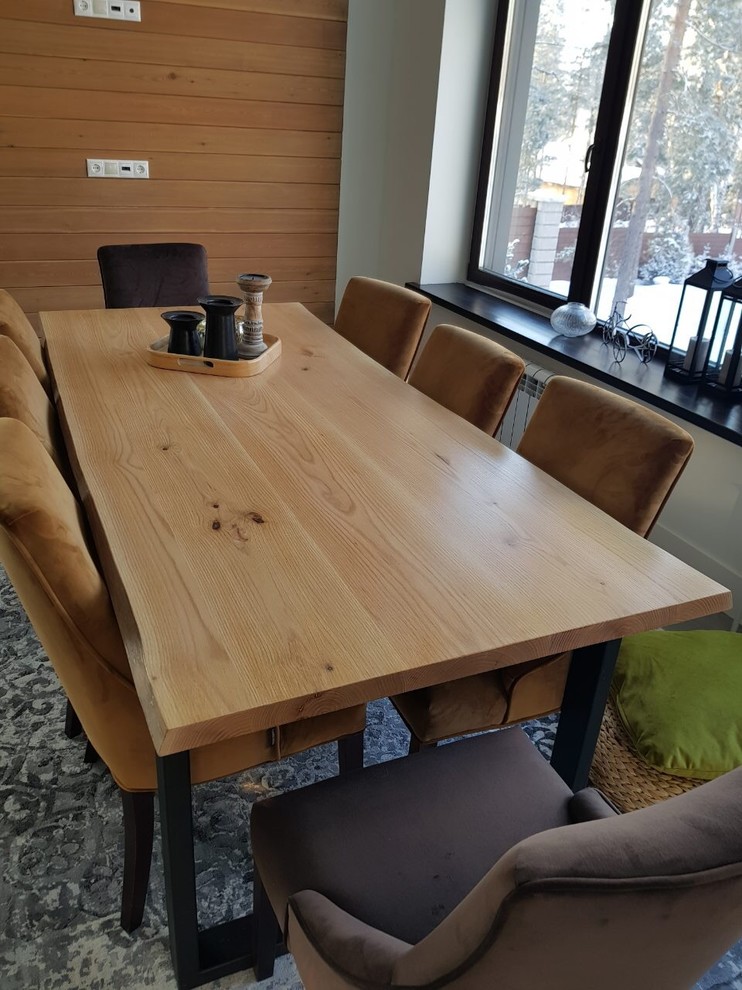 Обеденный стол из слэбов дуба