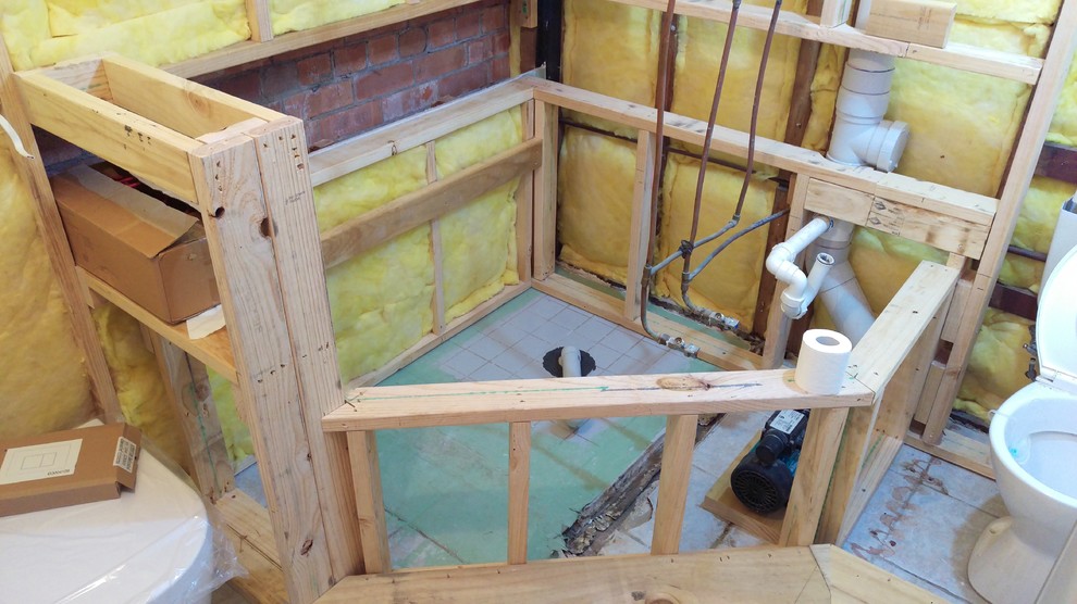 Mediterranean bathroom in Wollongong.