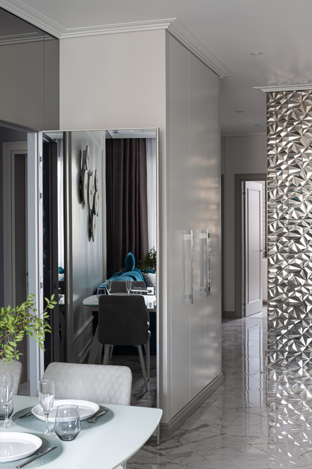 Квартира для семьи с тремя дочерьми в Санкт-Петербурге (фото)