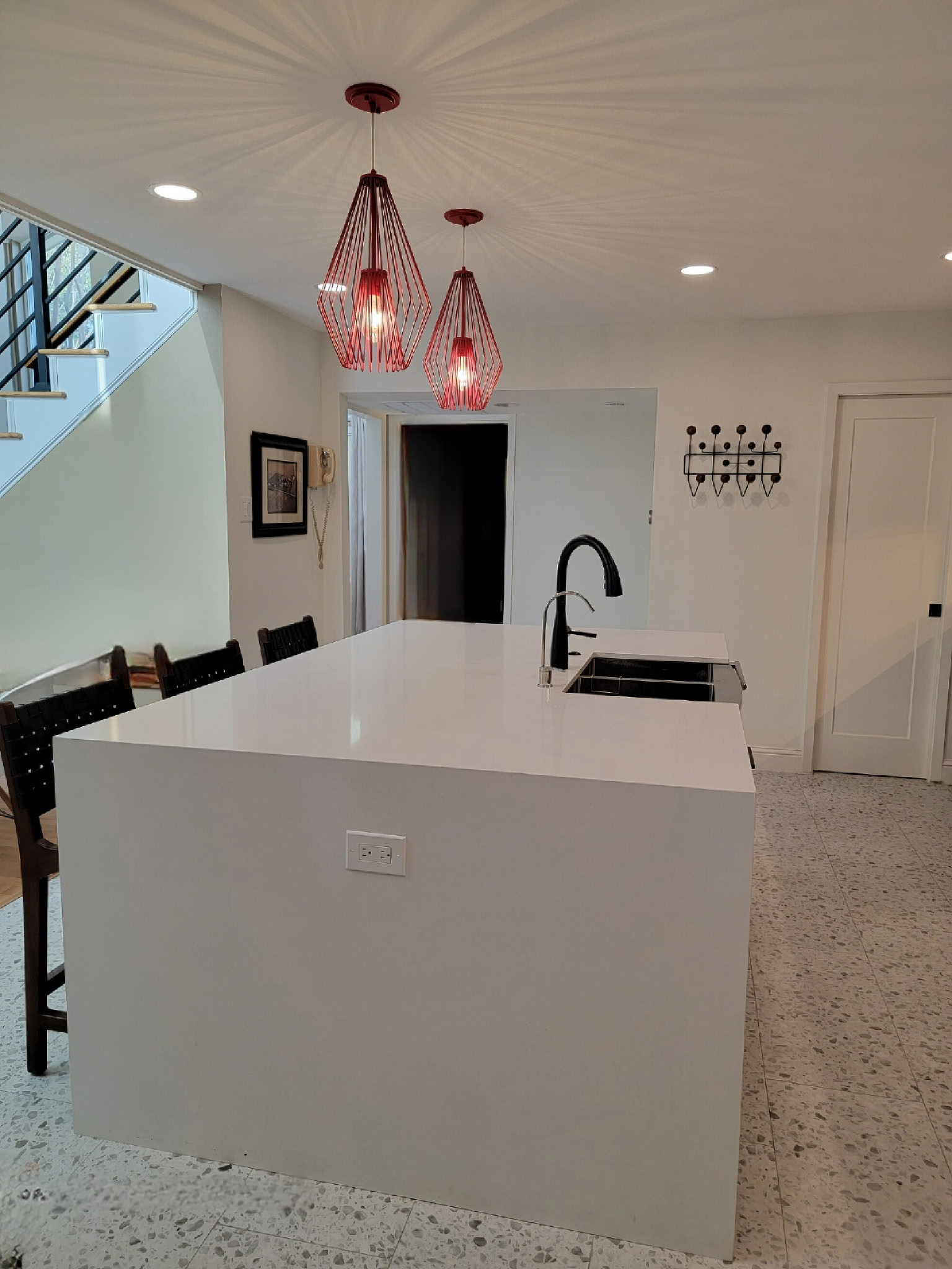 CONTEMPORARY KITCHEN RENOVATION