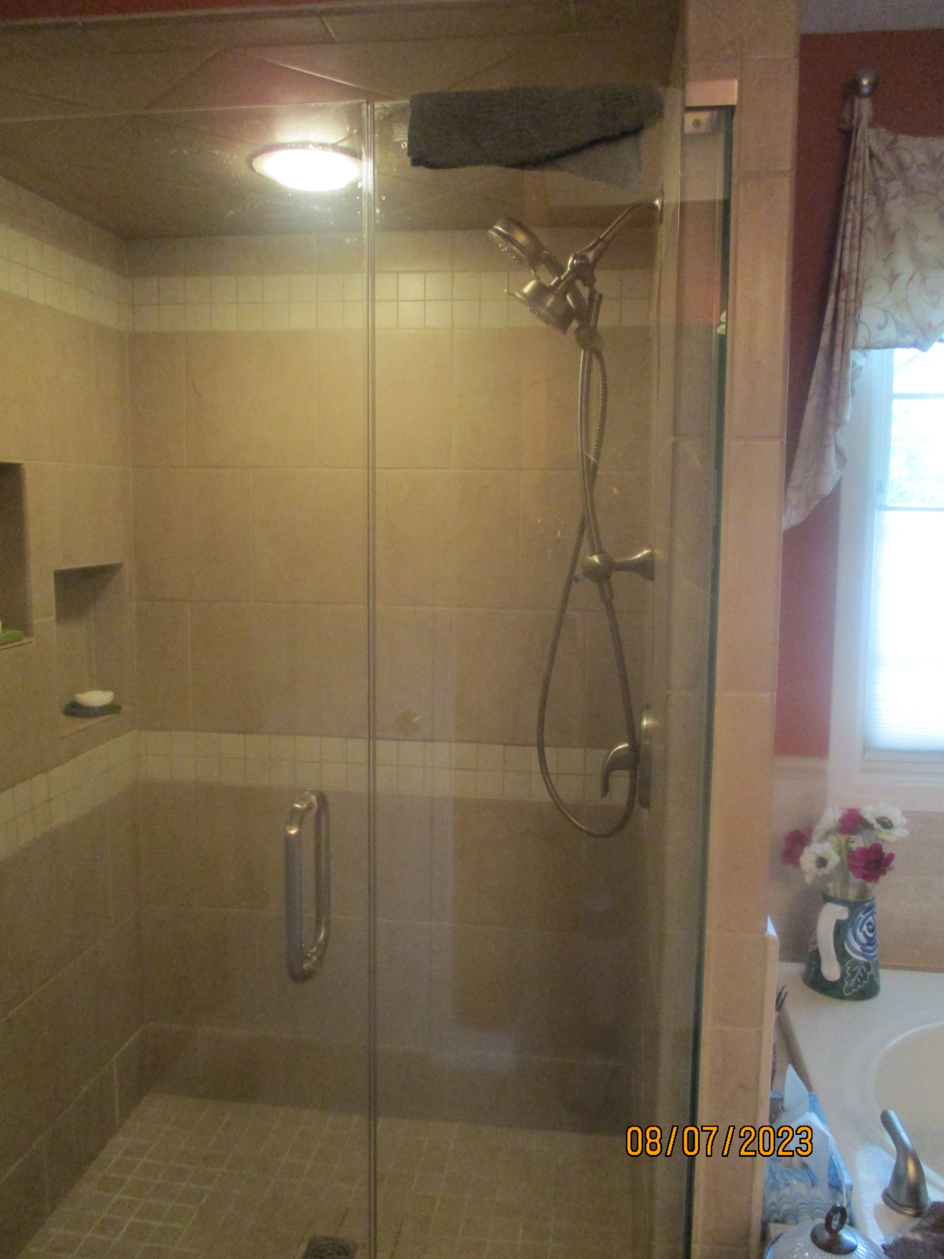 28 Thames Court - Bathroom