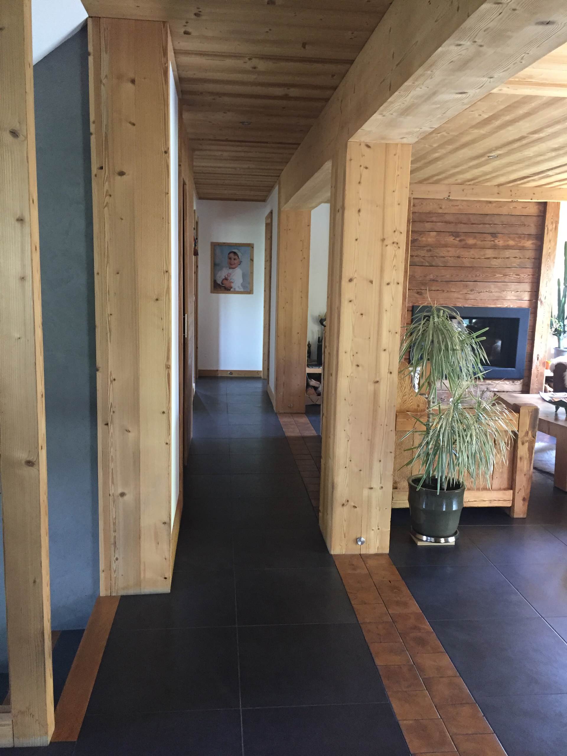 MAISON DOMANCY