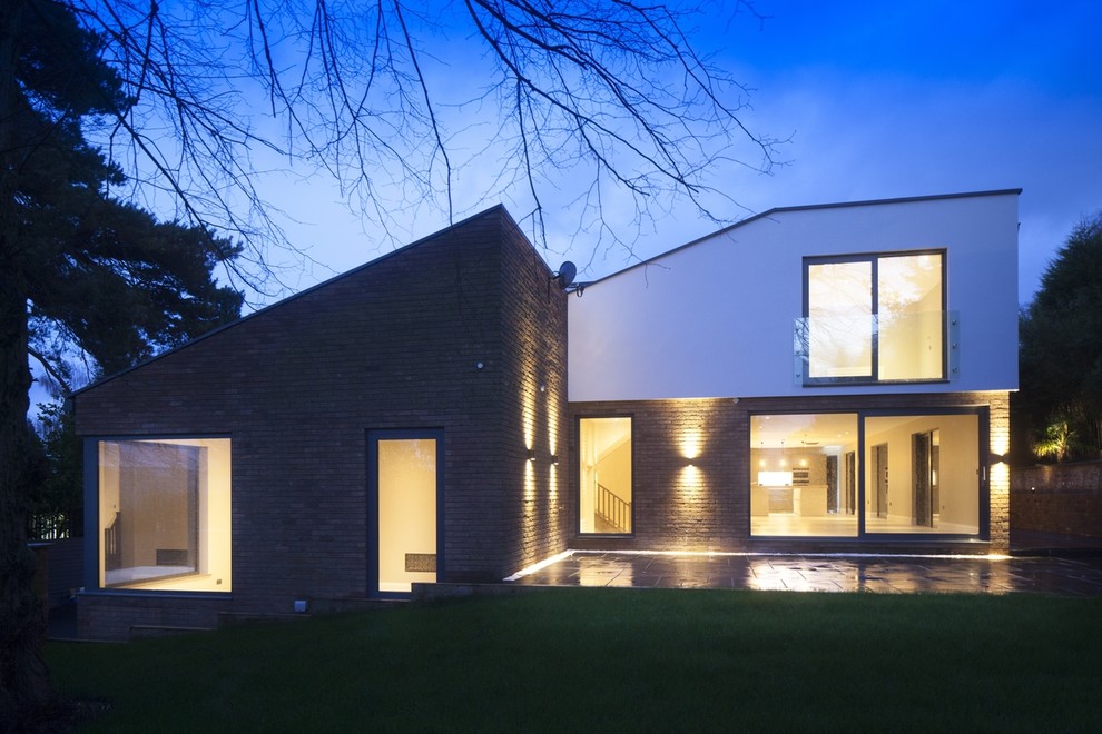 Contemporary one-storey exterior in Cheshire.
