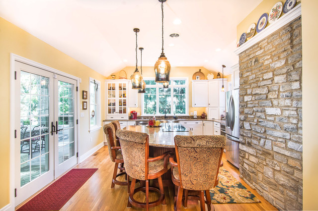 Elizabethtown Kitchen Addition landhausstil-kueche