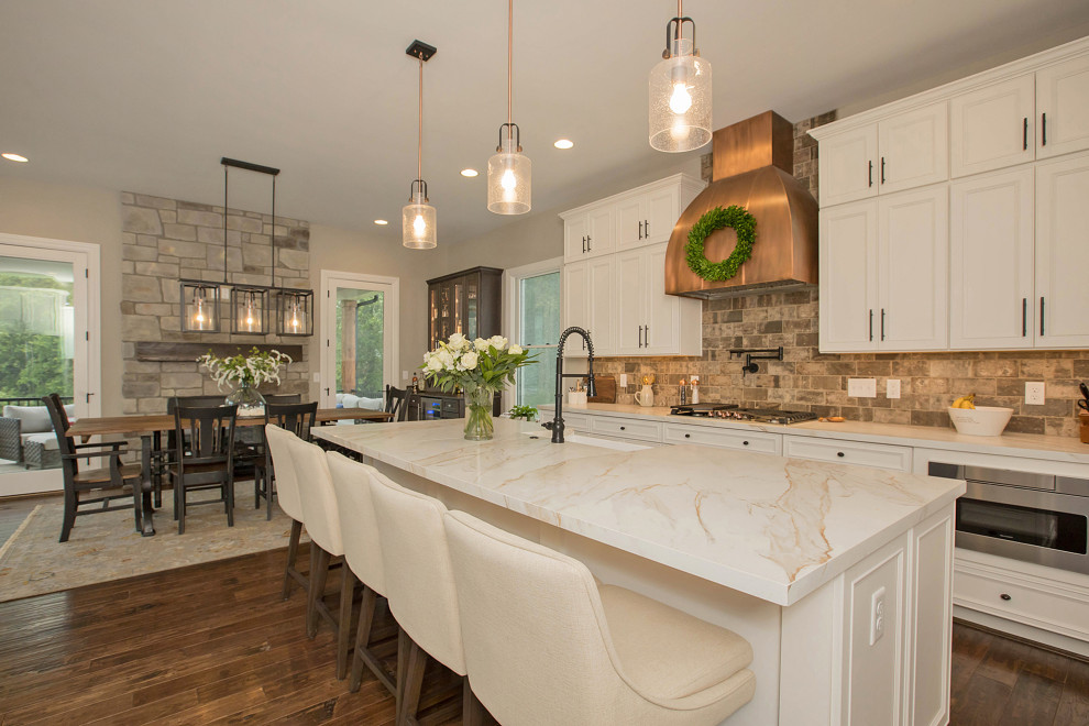 Kitchen - kitchen idea in Cincinnati