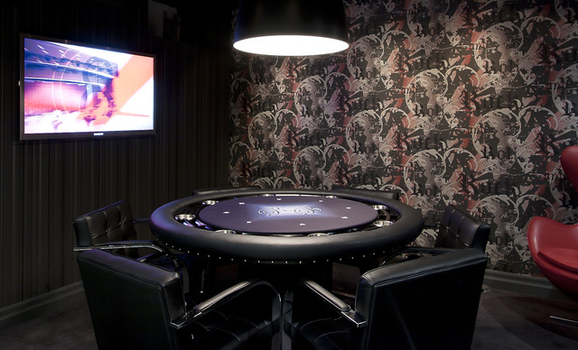 Pin by shaheed on basements  Poker set, Poker room, Poker