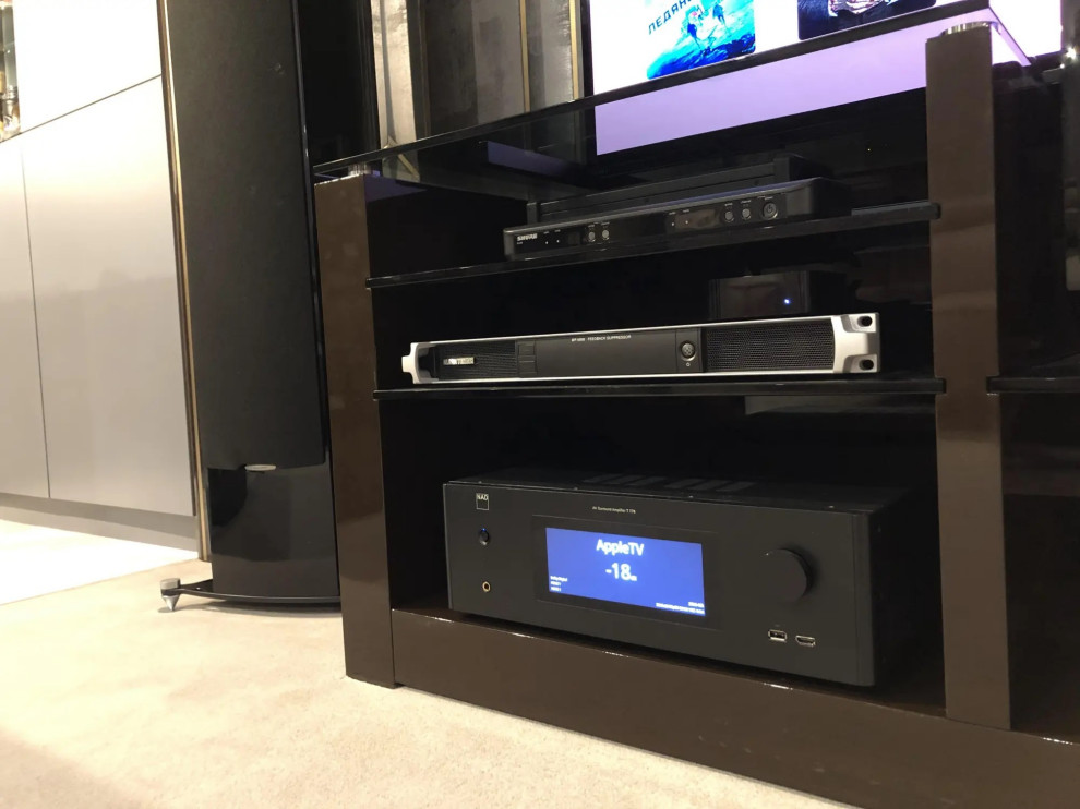 Домашний кинотеатр с Dolby Atmos 5.2.2