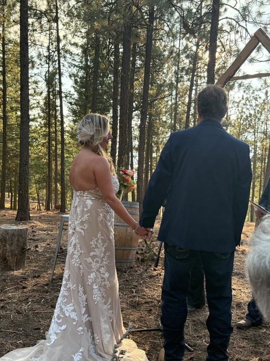 Wedding Design in the Forests of Chelan, WA