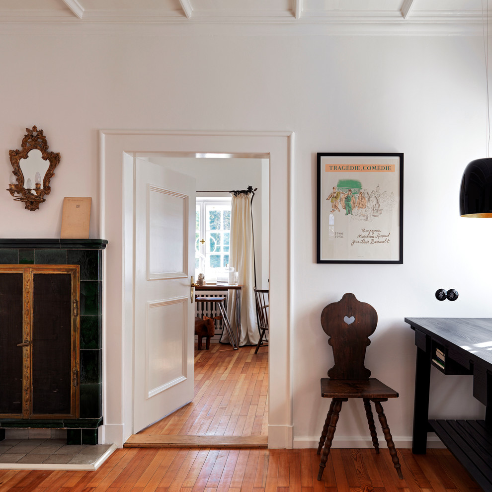 JAN REUTER EINRICHTUNGEN - München, DE 80797