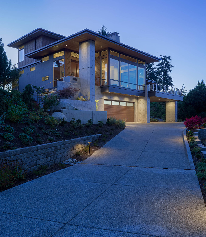 Inspiration for a contemporary home design in Seattle.