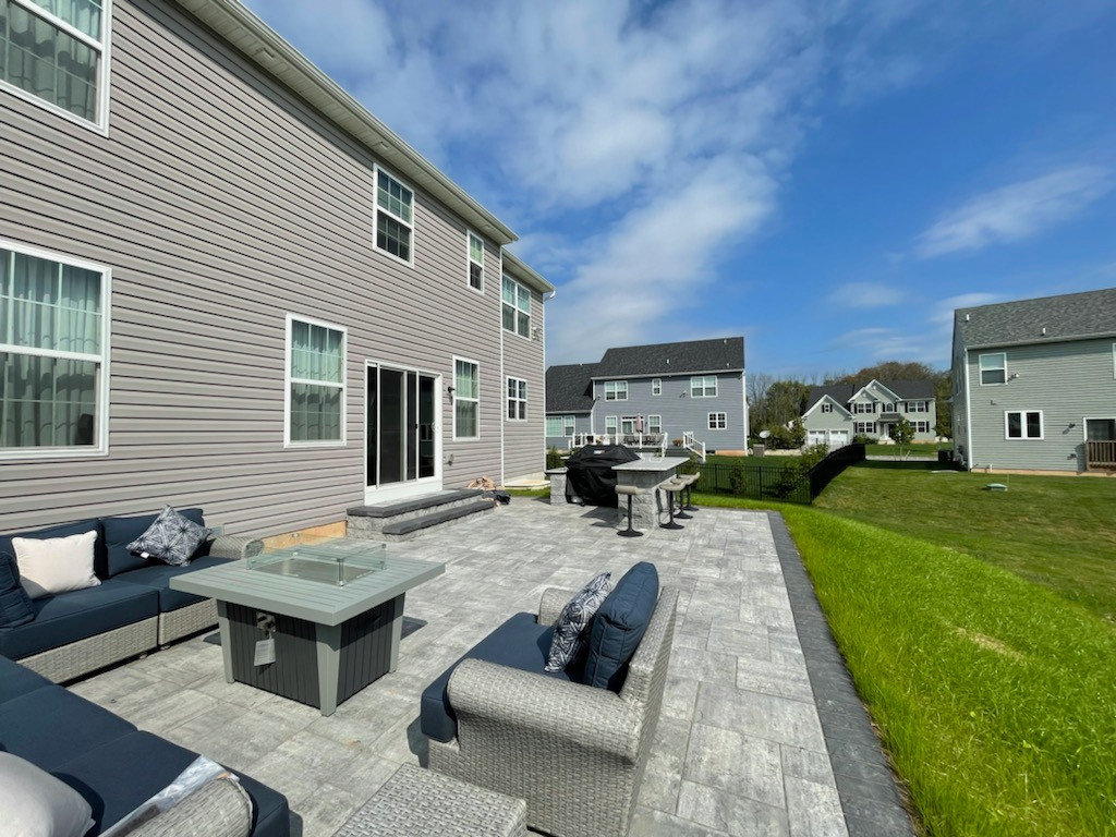 Cambridge Limestone Quarry Blend Patio/Outdoor BBQ area