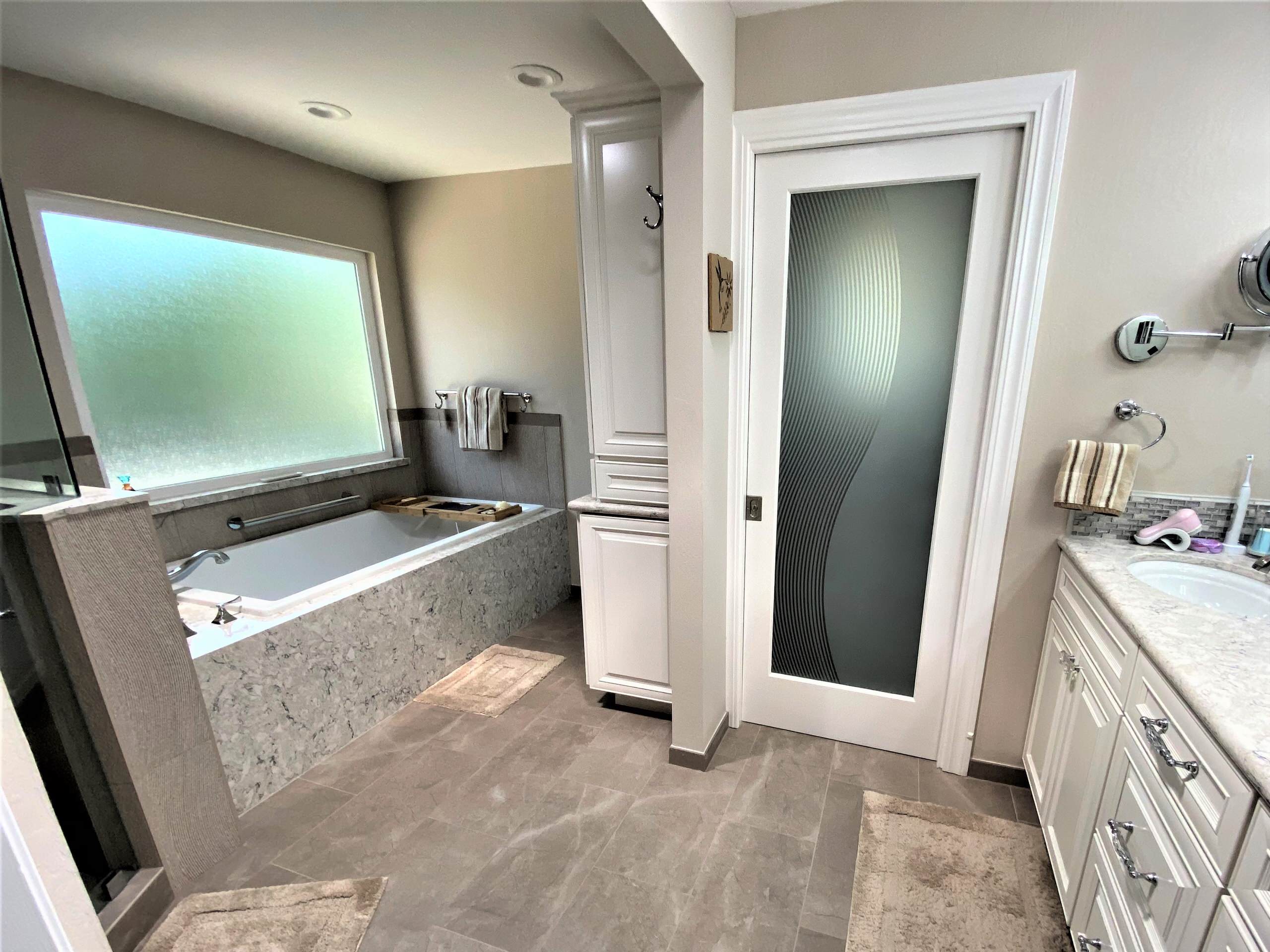 Lotspeich Bathrooms