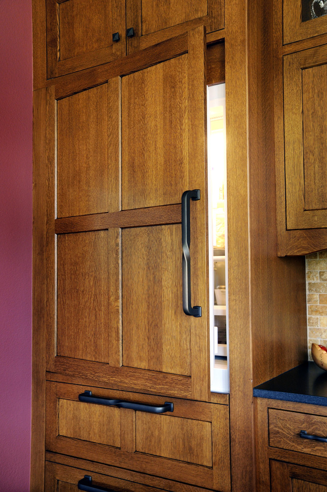 Kitchen - craftsman kitchen idea in Denver