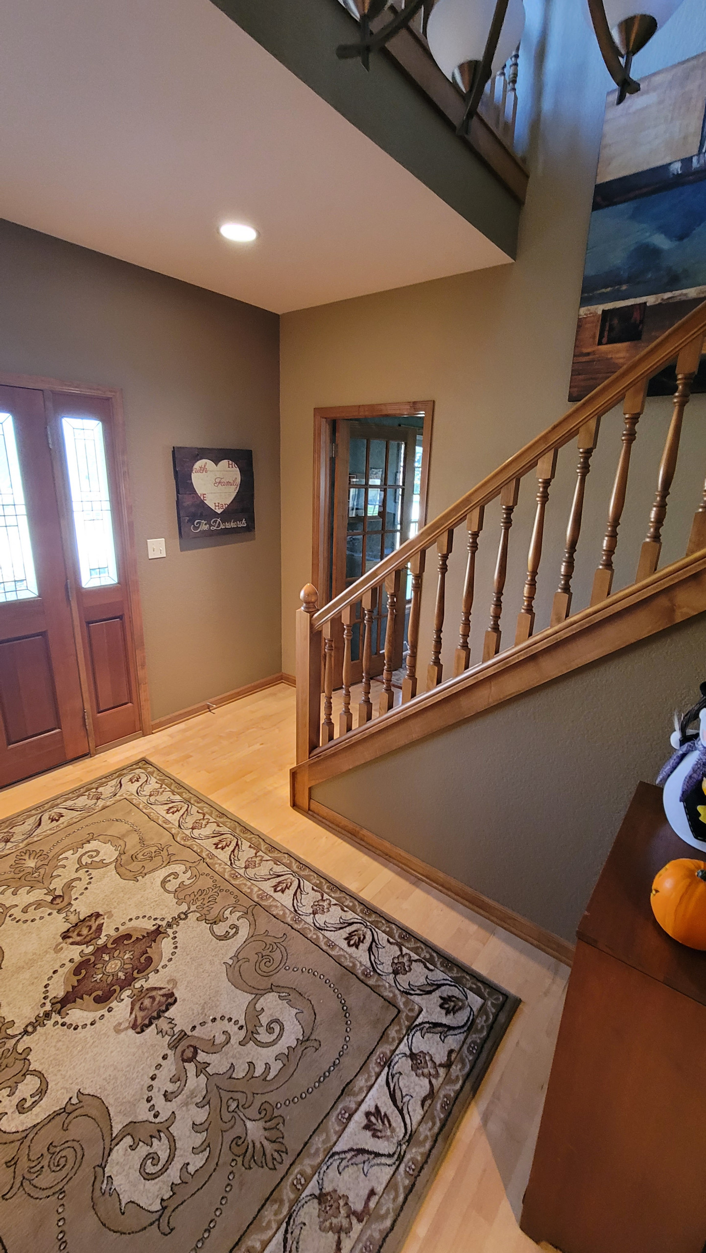 New Berlin Residence - Updated Handrail