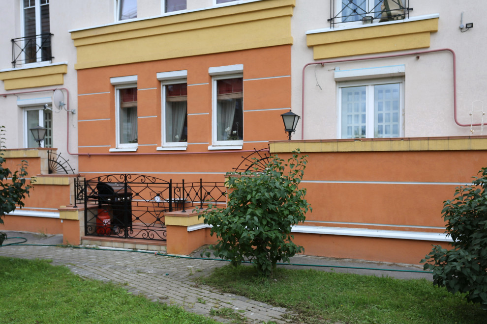 Трехкомнатная квартира на Петергофском