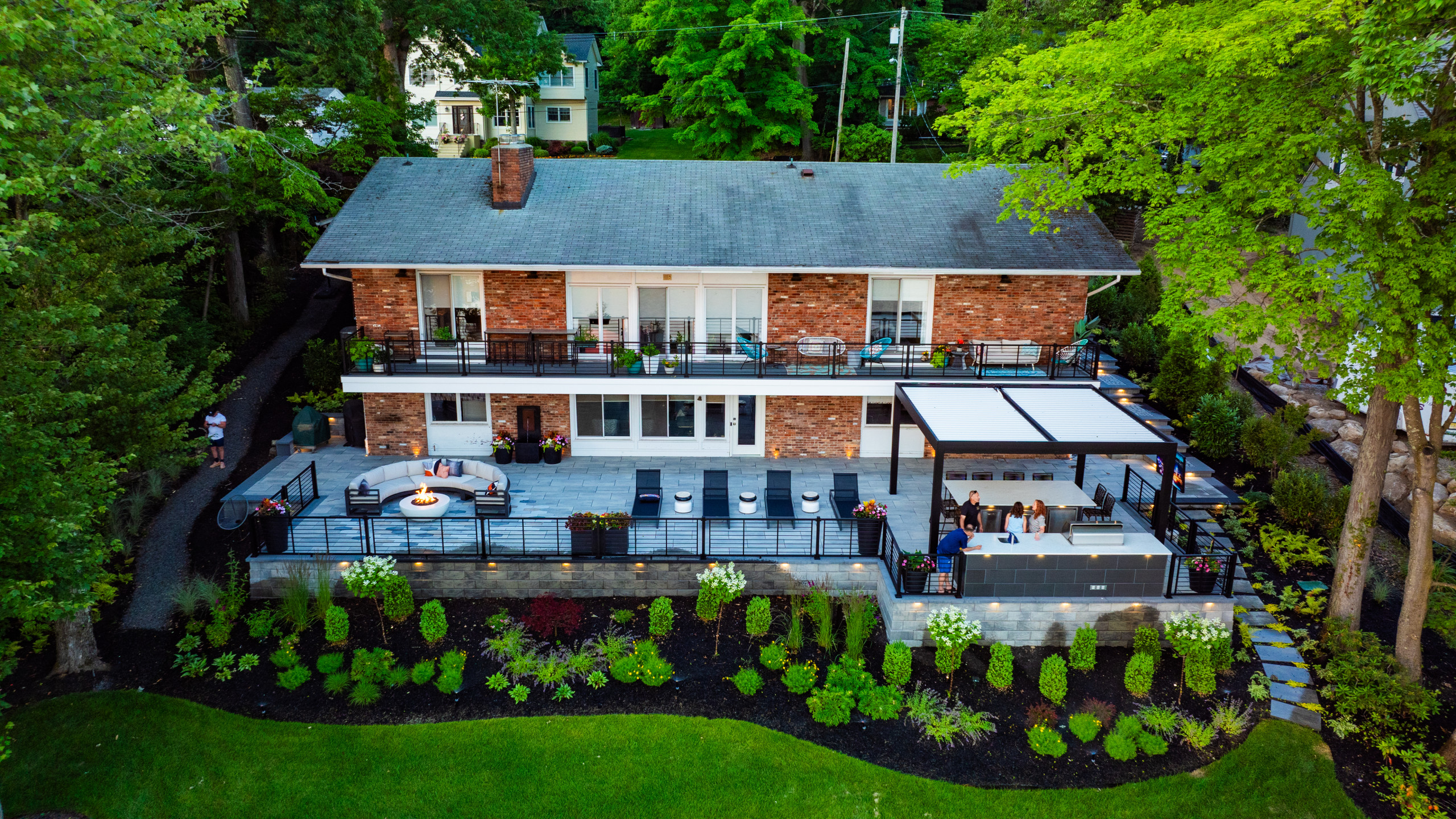 RAISED PATIO, OUTDOOR KITCHEN IN WAYNE NJ