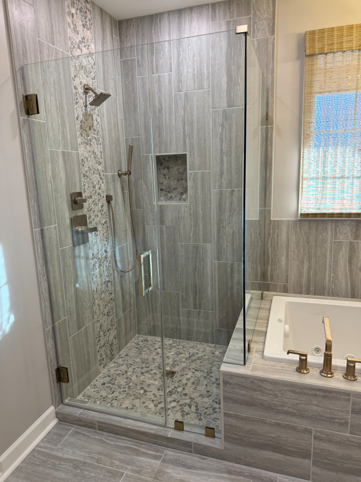 Home design - transitional home design idea