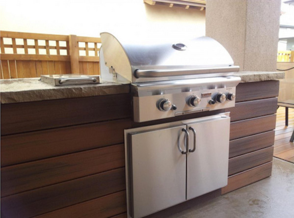Outdoor Kitchens