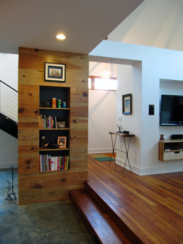 Photo of a contemporary living room in Atlanta.
