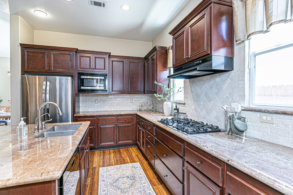552 Palomar Circle Lompoc, CA 93436 | Staging