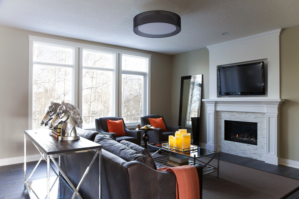 Design ideas for a transitional living room in Calgary.
