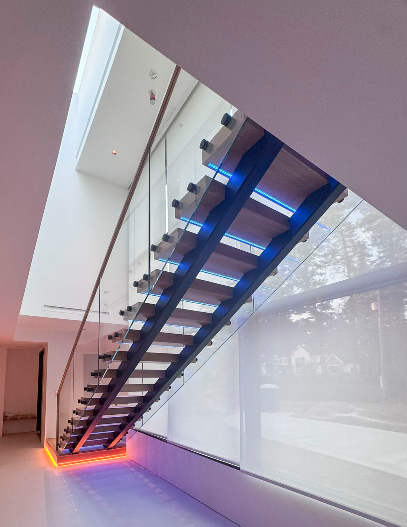 126_Visually Open and Light Contemporary Staircase, Mclean, VA 22102