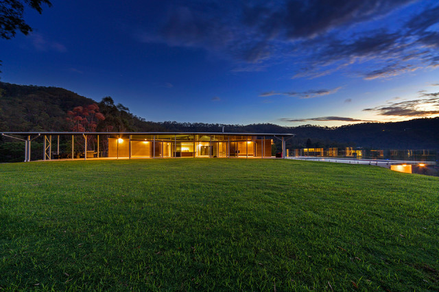 'reflections' contemporary-exterior