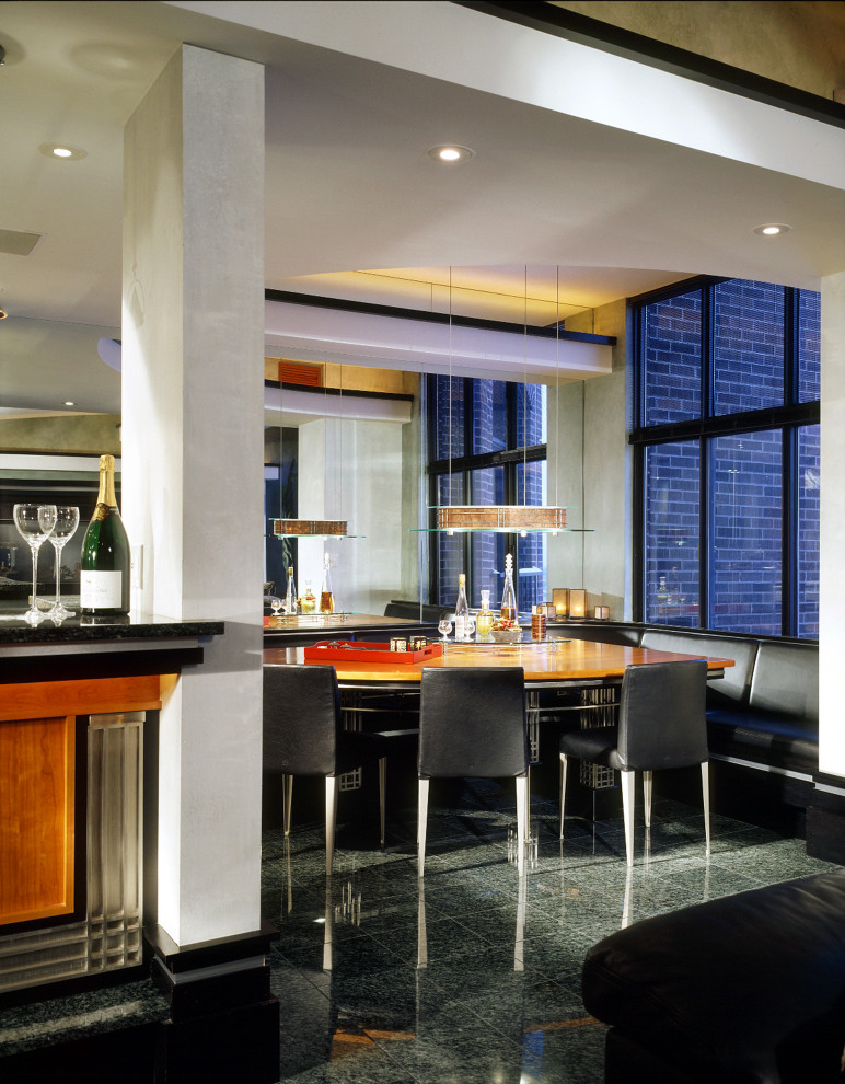 Cette photo montre une salle à manger moderne avec un plafond décaissé.