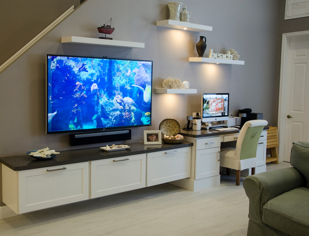 Inspiration for a transitional home design remodel in Miami