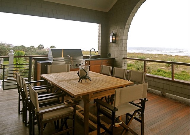 Beachside Deck coastal-veranda
