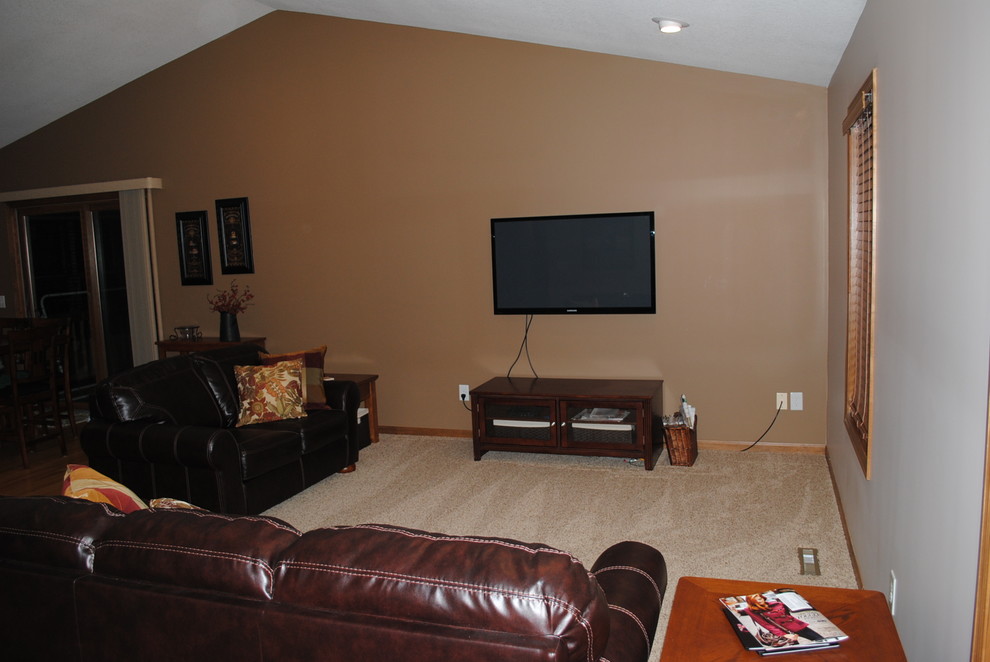 HELP, boring living room