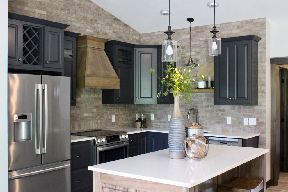 Kitchen - industrial kitchen idea